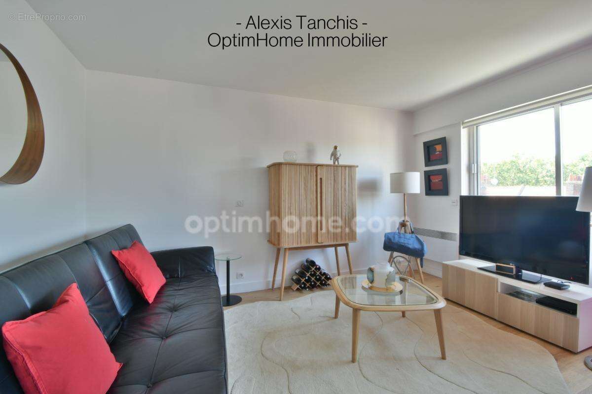 Lille Centre / Square Foch – Appartement T3 rénové avec balcon au 7ᵉ étage - photo 4