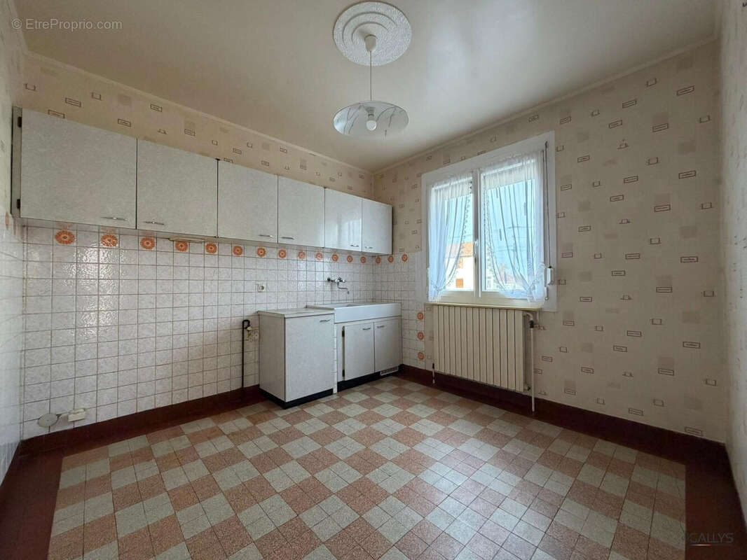 Maison à CONFLANS-EN-JARNISY