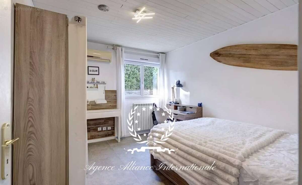 Maison à LE CANNET