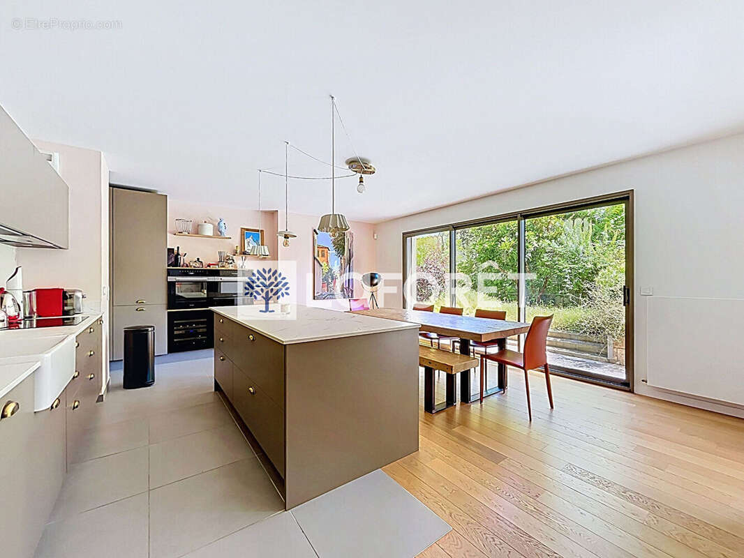 Appartement à LYON-4E