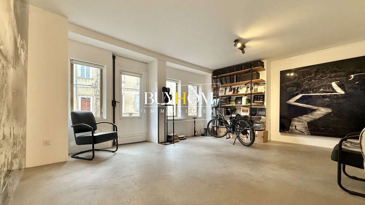 Maison à L'ISLE-SUR-LA-SORGUE