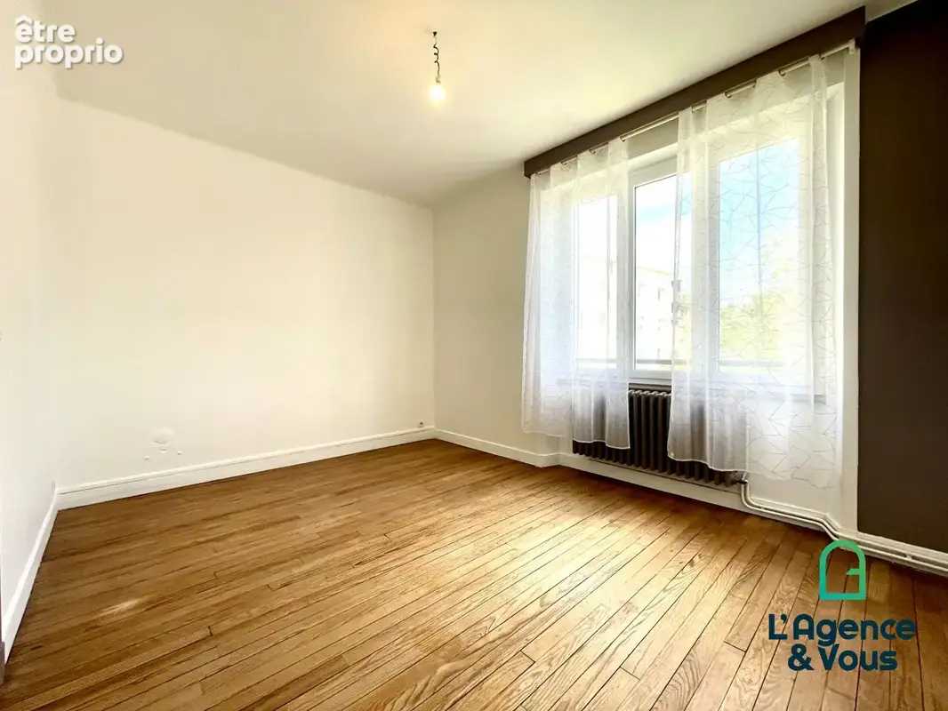 Lorient nouvelle ville - maison 5 chambres - suite parentale - sous-sol complet - photo 4