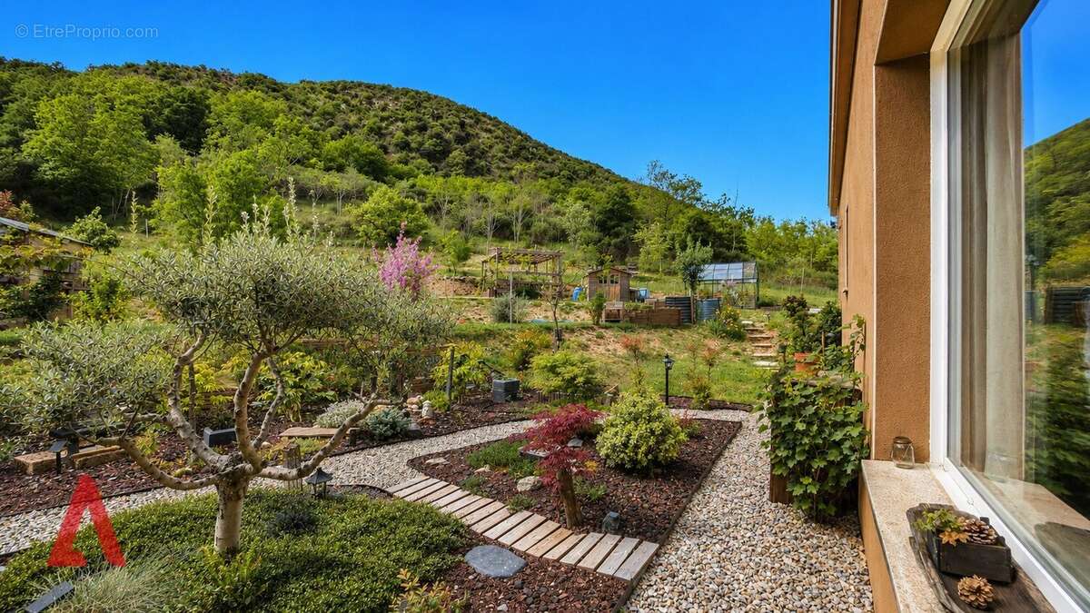 Joncels  hameau de joncelets  superbe villa contemporaine avec piscine  140 m²  terrain 4 450 m²un véritable havre de paix au - photo 14