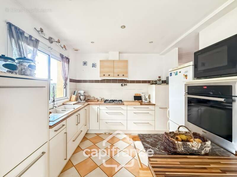 Maison à NOYAL-PONTIVY