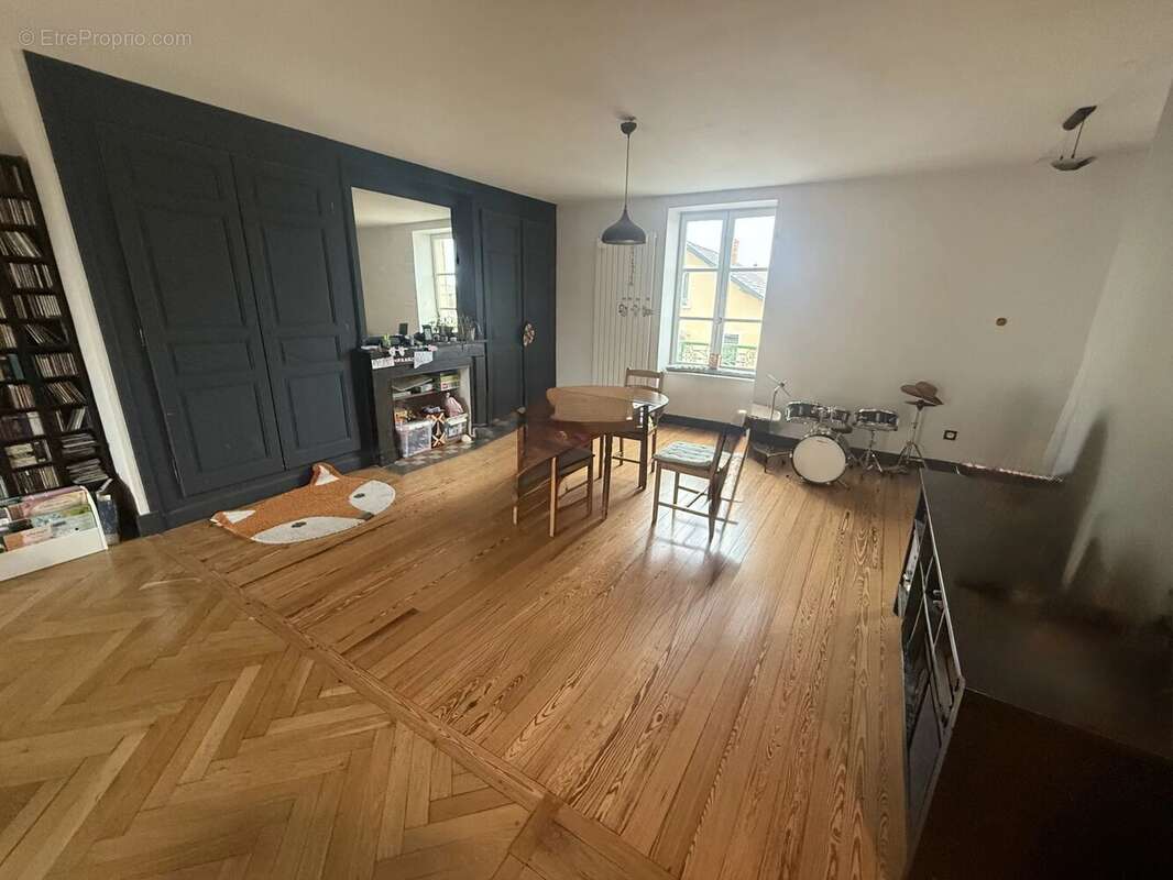 Maison à VILLEFRANCHE-SUR-SAONE