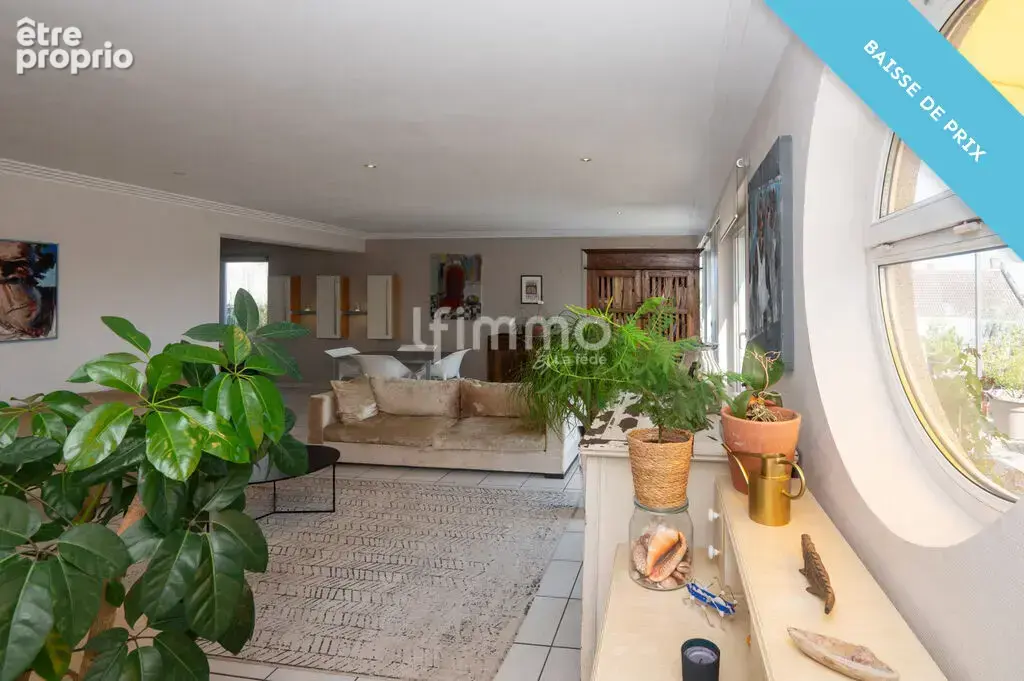 Très bel attique 149 m² env. avec terrasse 63 m², 2 parkings et - photo 4