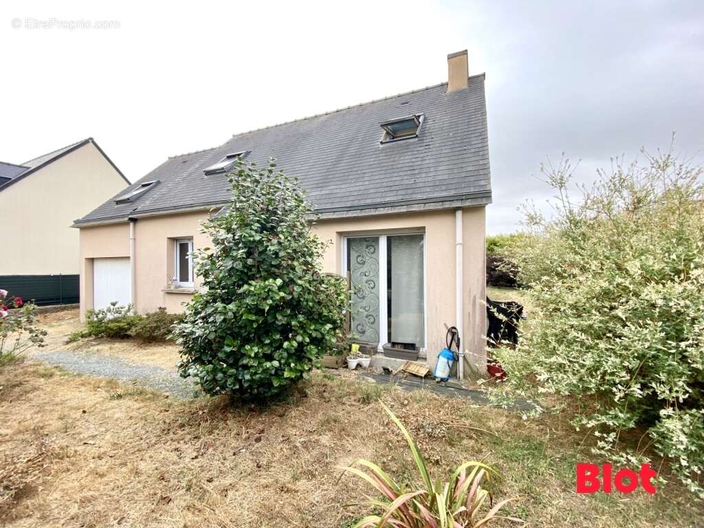 Maison à SAINT-MEEN-LE-GRAND