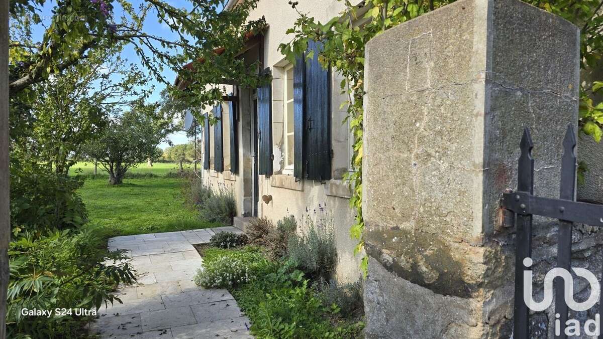 Photo 6 - Maison à SAINT-BONNET-TRONCAIS