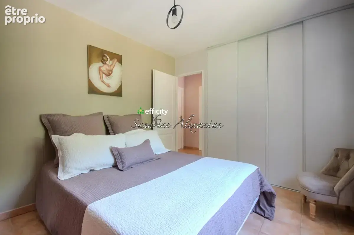 Maison 7 pièces 180 m² à vendre à Le Cannet-Des-Maures (83340) - photo 24