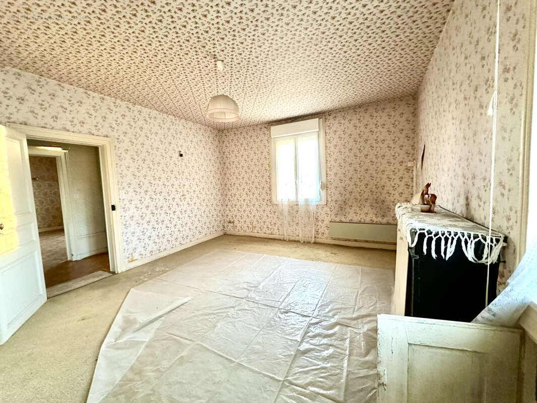 Maison à FAVEROLLES-ET-COEMY