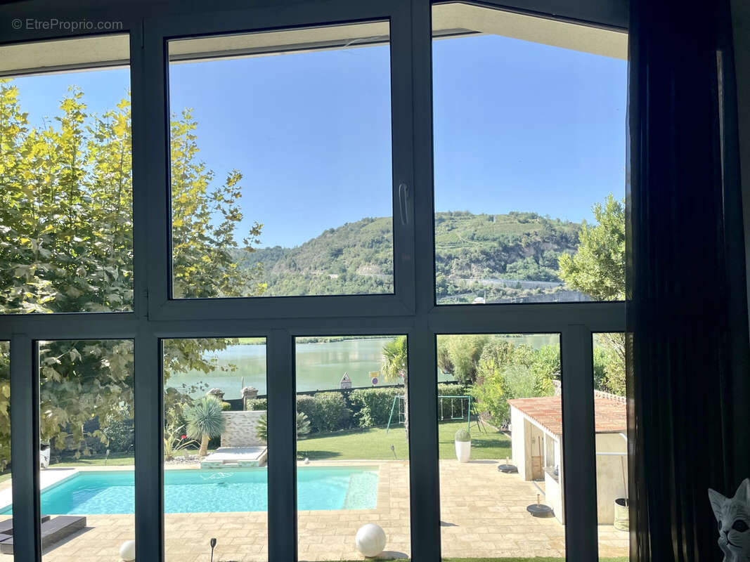 Maison à SABLONS