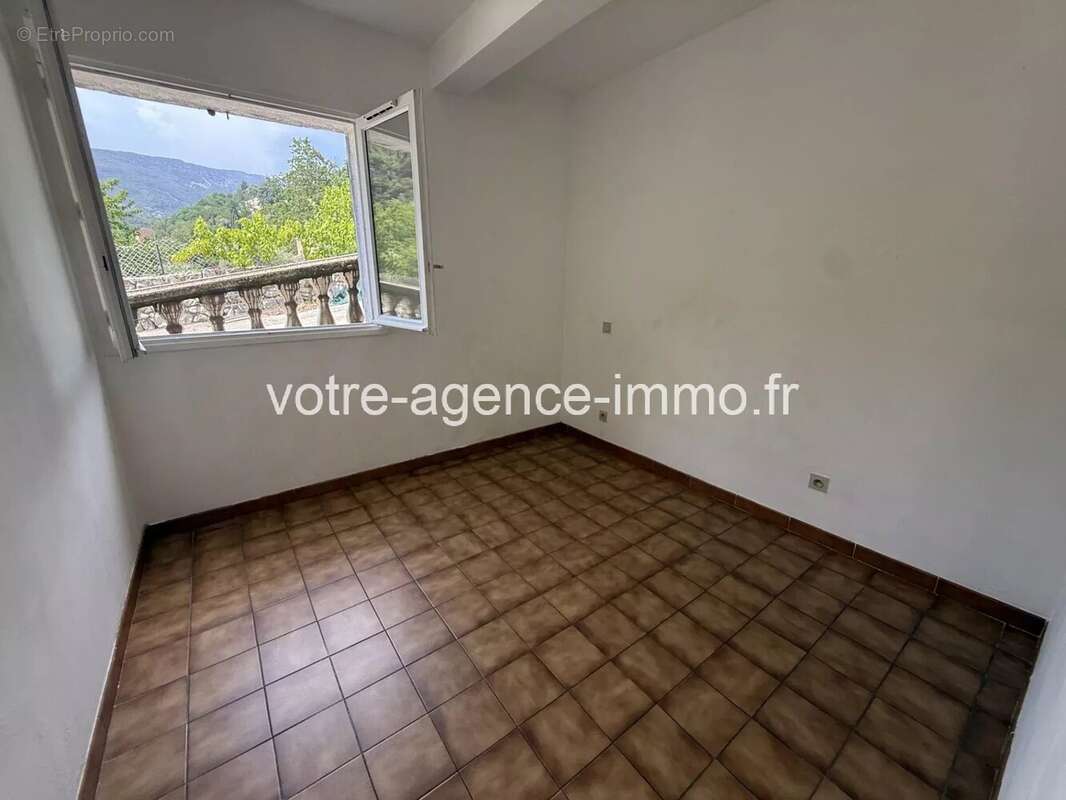 Contes, 3 pieces avec jardin et garage - photo 7