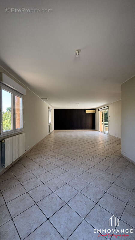 Maison 130 m² à Saint-Drezery  - photo 3