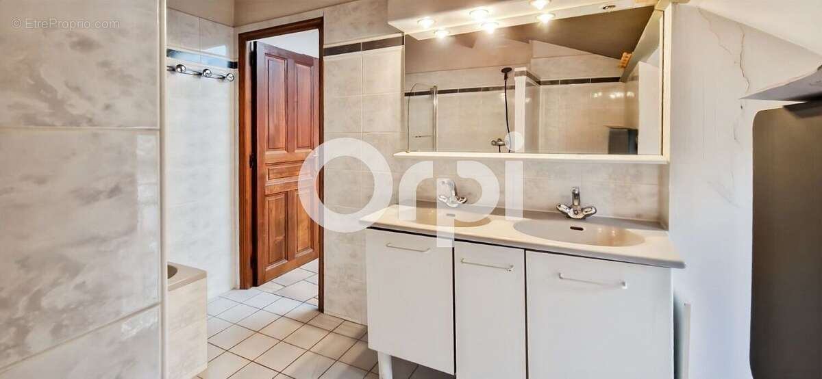 Appartement à RUOMS