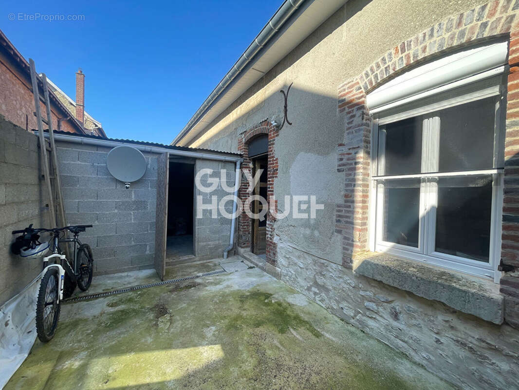 Maison à LE MESNIL-SUR-OGER