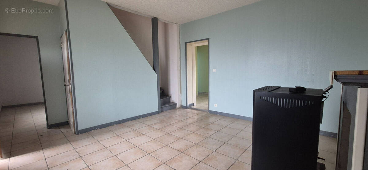 Maison à BRUAY-LA-BUISSIERE