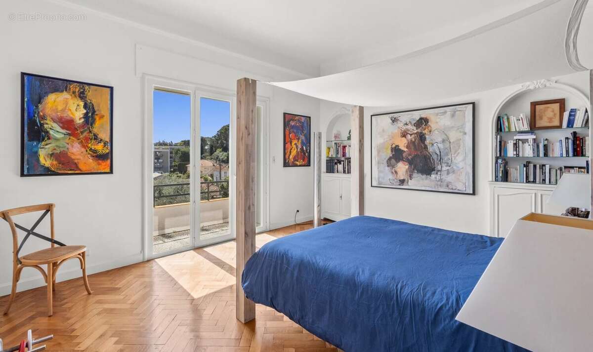 Appartement à LE CANNET