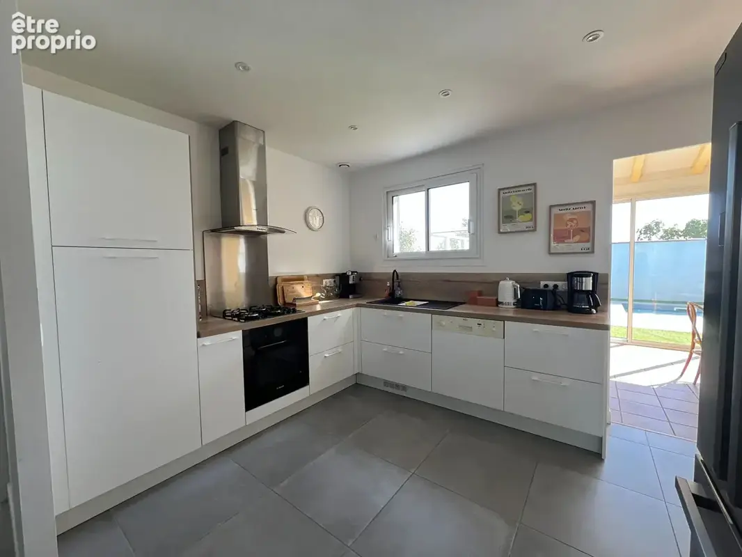Maison 5 pièces de 200 m2 à FOURAS - photo 3