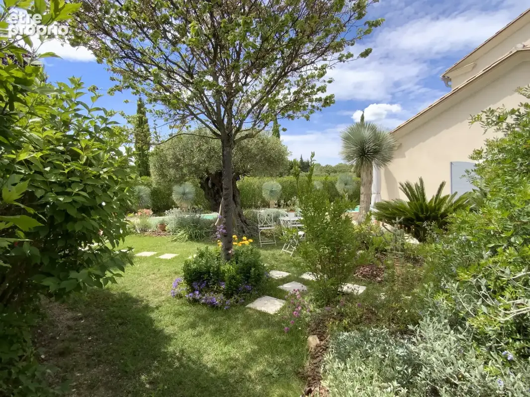 Bastide récente Uzès à pieds - photo 9