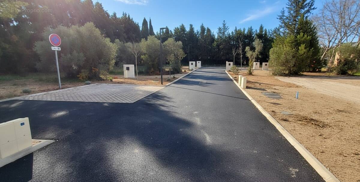 Terrain à MAUSSANE-LES-ALPILLES