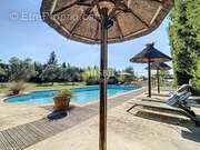 Maison à PERNES-LES-FONTAINES