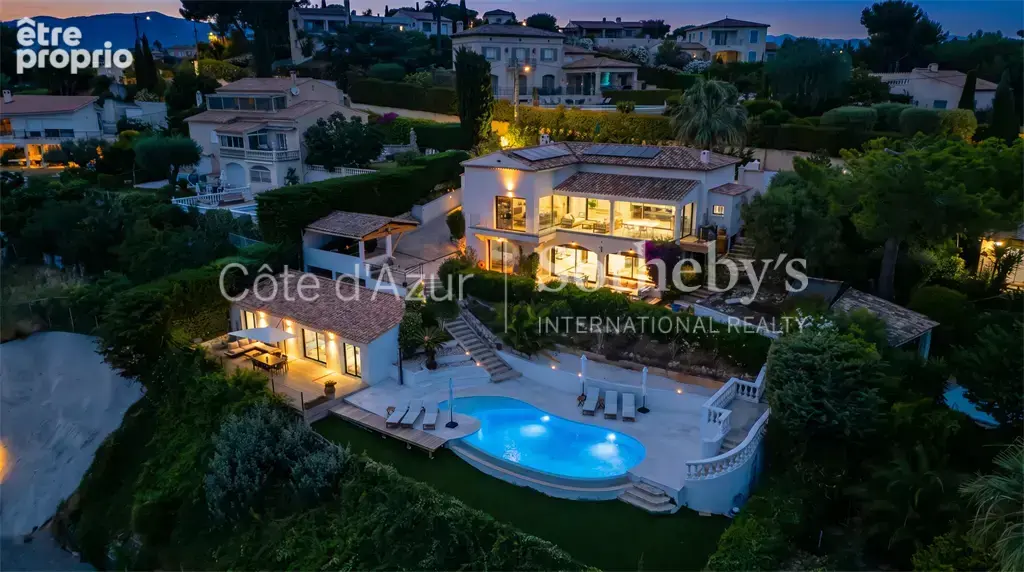 Villa de prestige avec vue mer panoramique à Cagnes-sur-Mer et maison d'invités - photo 16