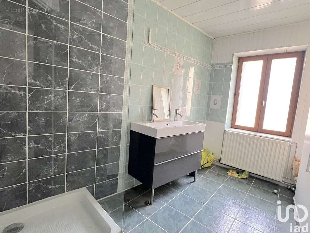 Photo 6 - Commerce à CHATONNAY