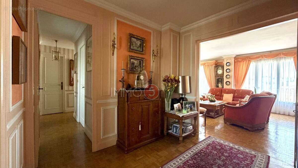 Appartement à VILLEMOMBLE