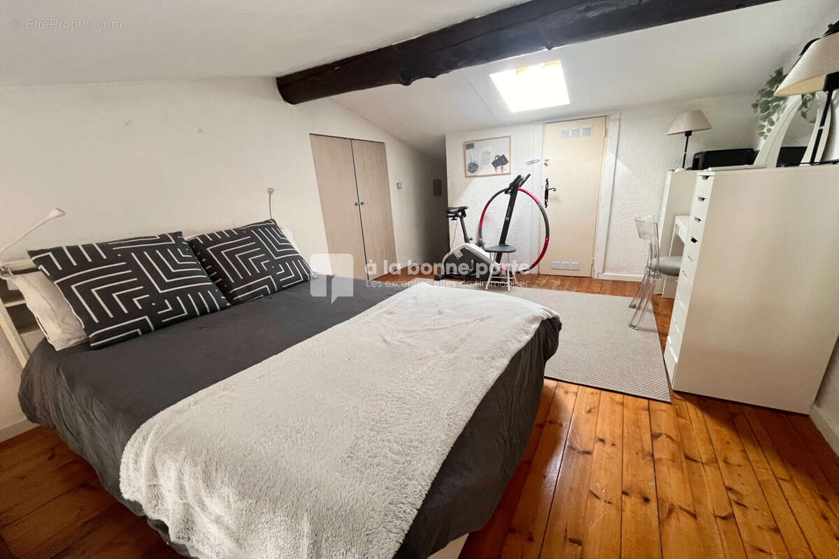 Appartement à SAINT-CYR-SUR-MER