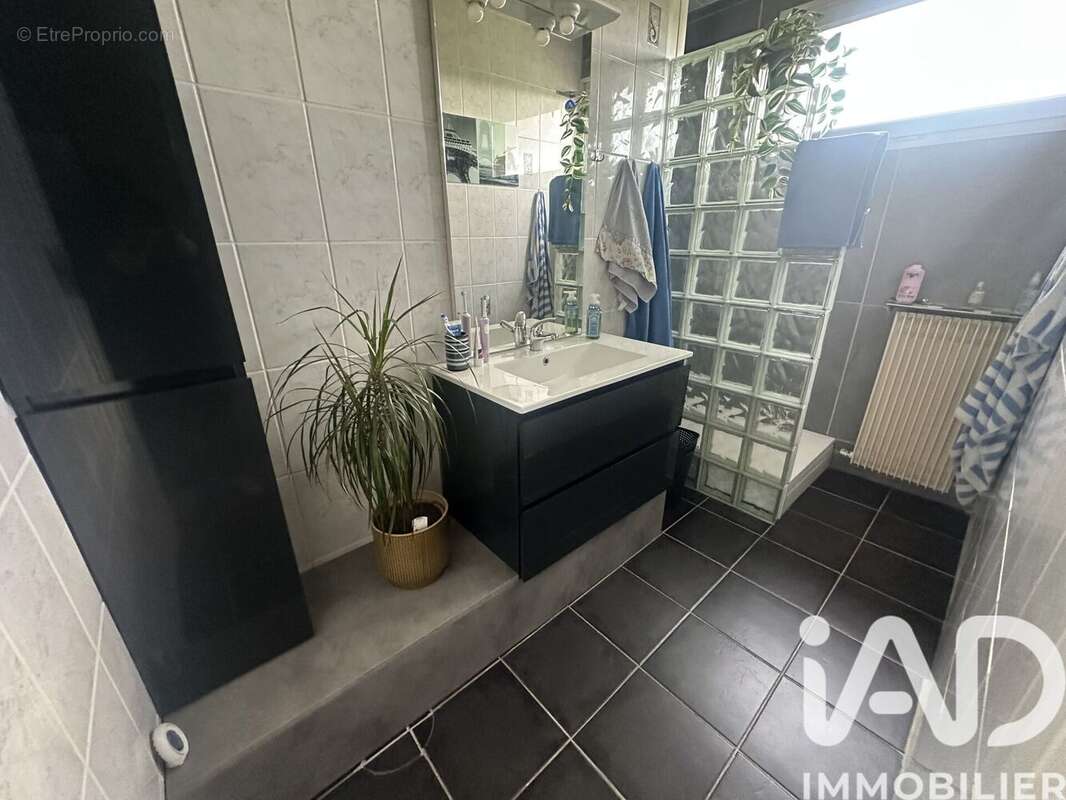 Photo 7 - Maison à PLOUNEVEZ-MOEDEC