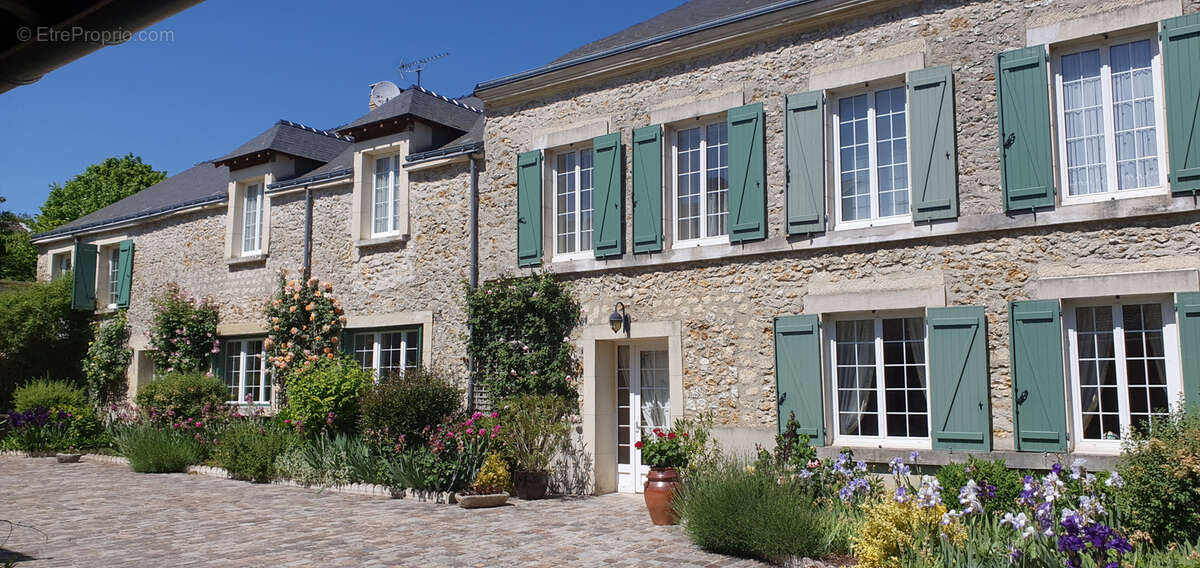 Maison à CRUGNY