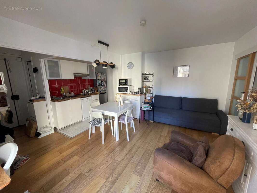 Appartement à PARIS-10E