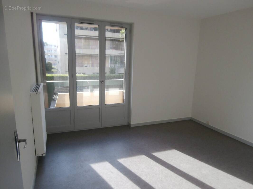 Appartement à TOURNON-SUR-RHONE