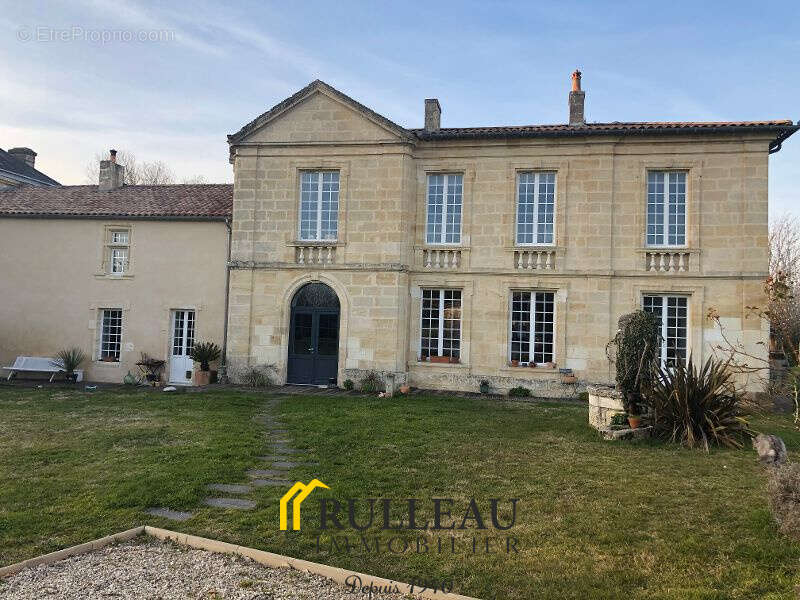 Maison à SAINT-ANDRE-DE-CUBZAC