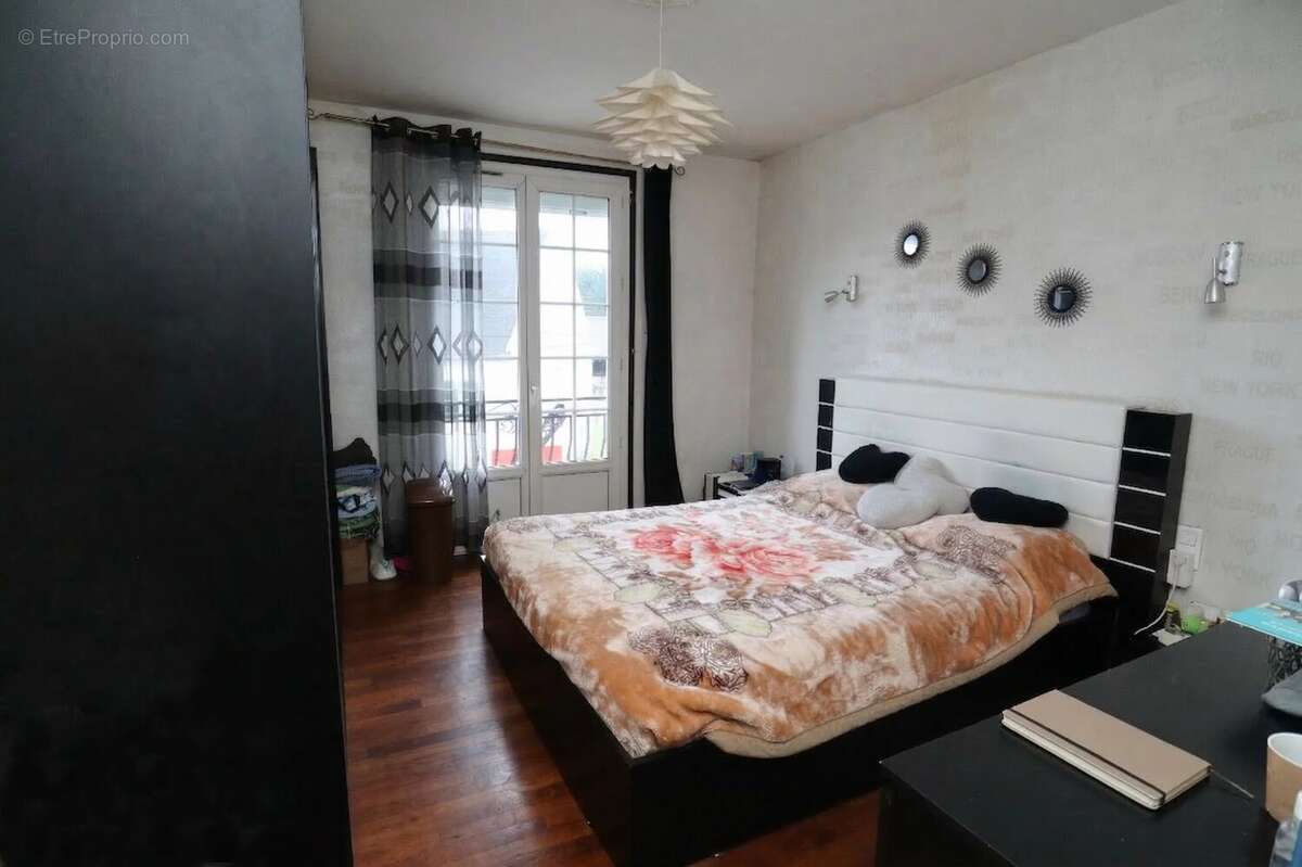 Appartement à CARHAIX-PLOUGUER