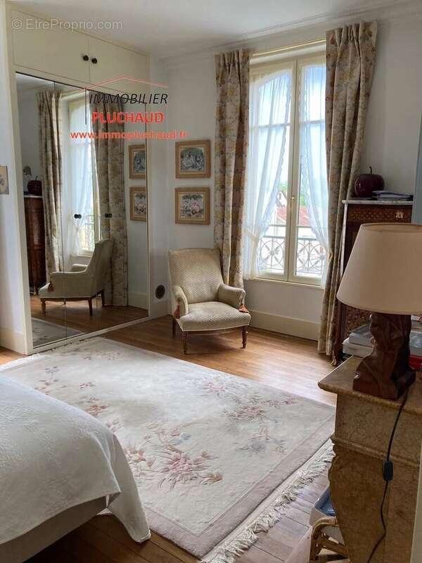 Maison à PARAY-LE-MONIAL