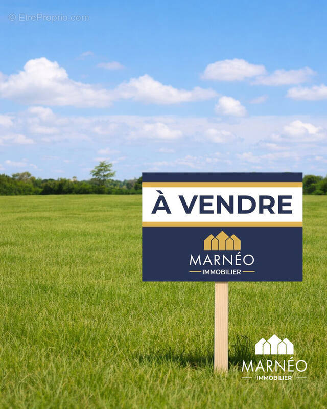 Terrain à SAINTE-MENEHOULD