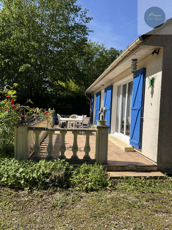 Maison à BAZOCHES-SUR-LE-BETZ
