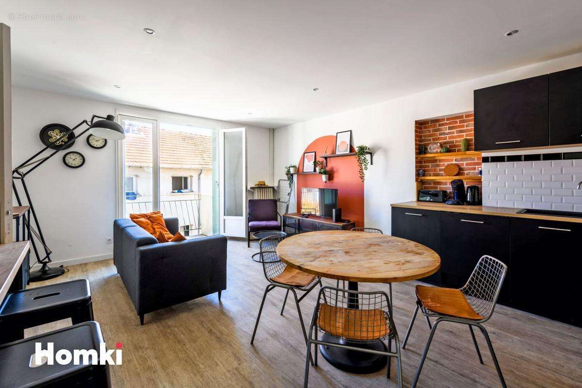 Appartement à NIMES