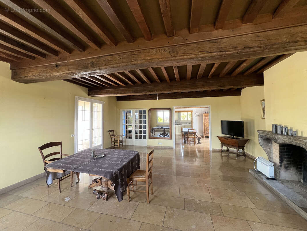 Maison à LADOIX-SERRIGNY
