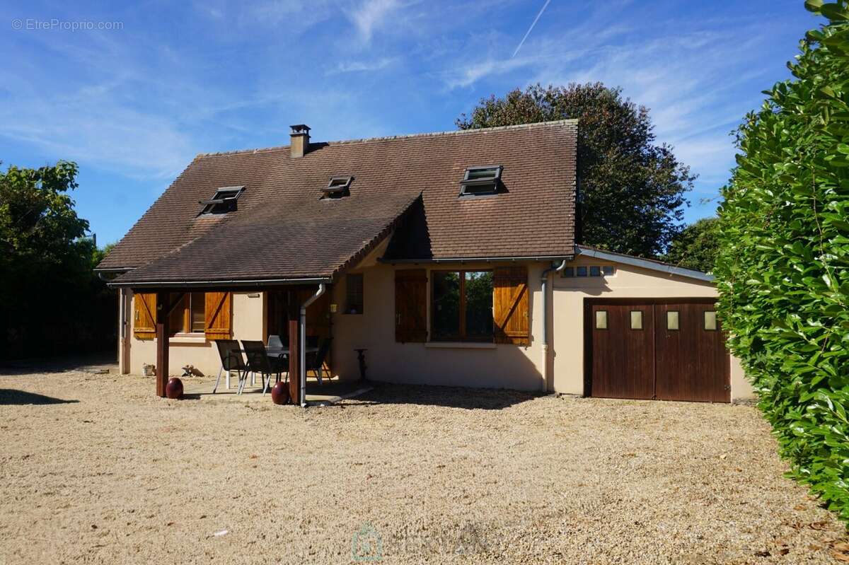 Charmant ensemble immobilier avec deux maisons et piscines au coeur du Périgord vert. - photo 8