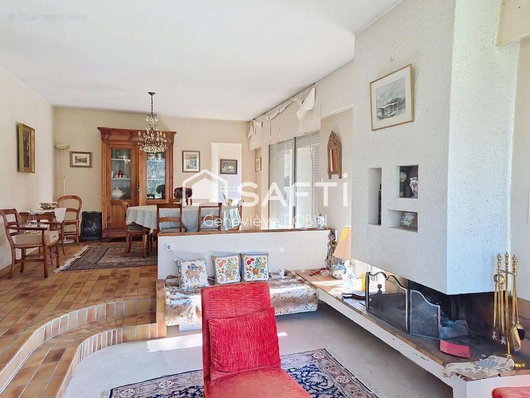 Maison 151 m² à Tassin-La-Demi-Lune  - photo 2