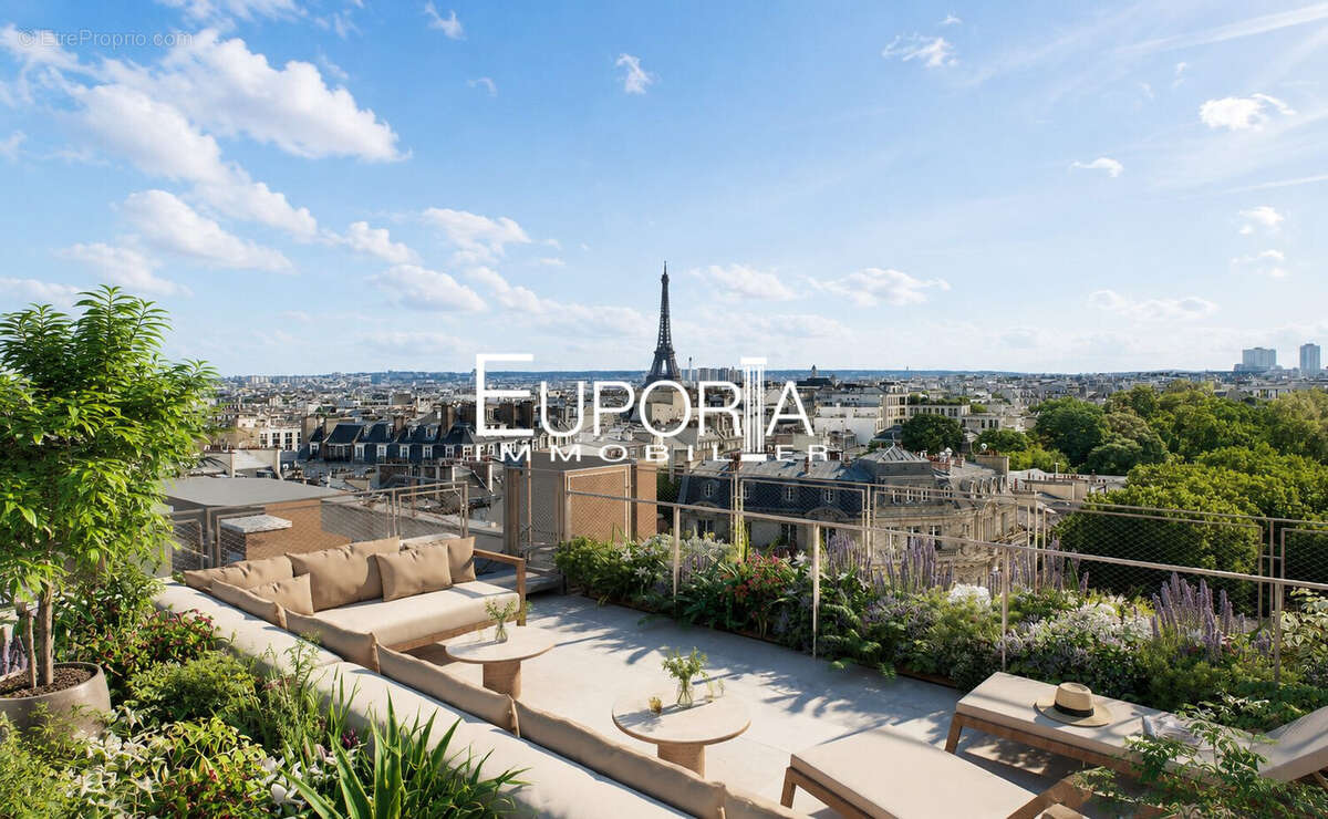 Appartement à PARIS-8E