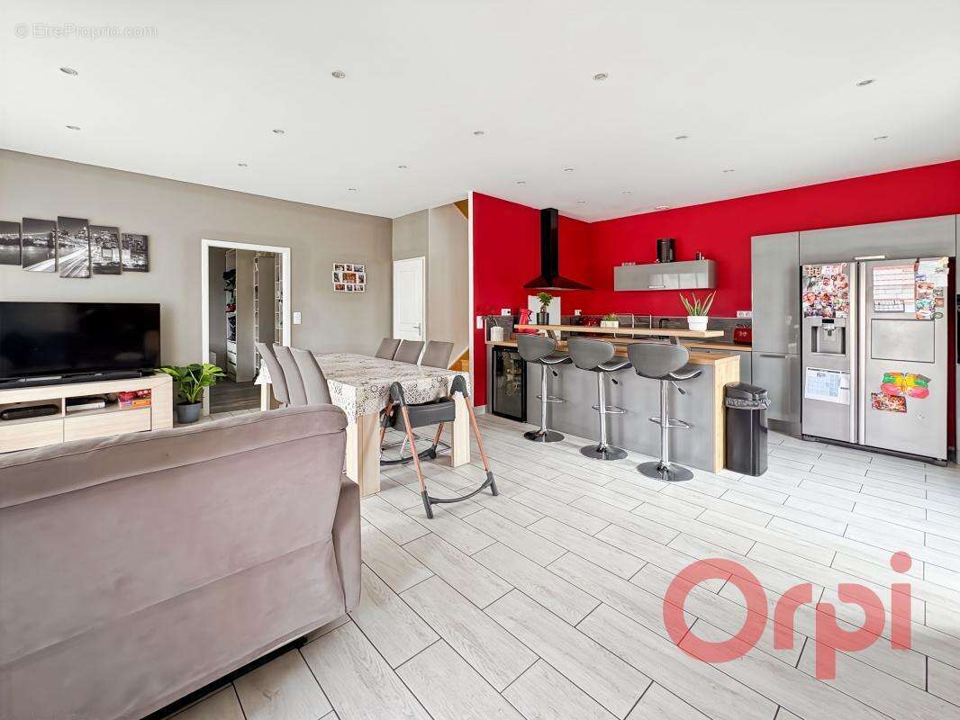 Maison à SAINT-AMAND-MONTROND