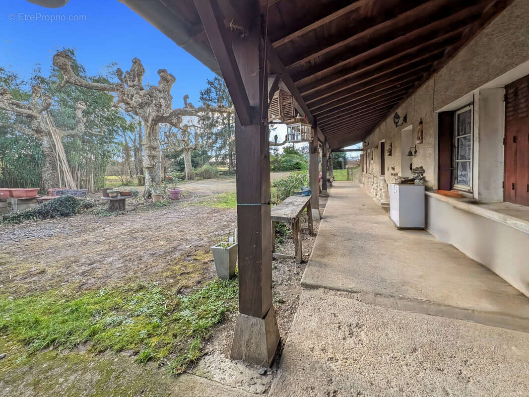 Maison à AMBERIEUX-EN-DOMBES