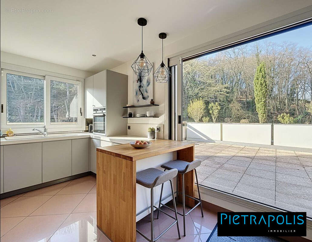 Appartement à CALUIRE-ET-CUIRE