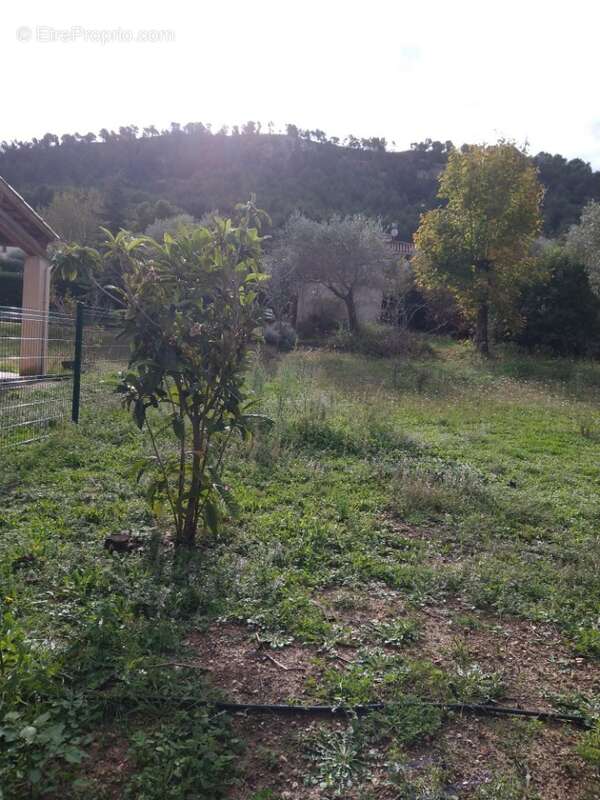 Terrain à AUBAGNE