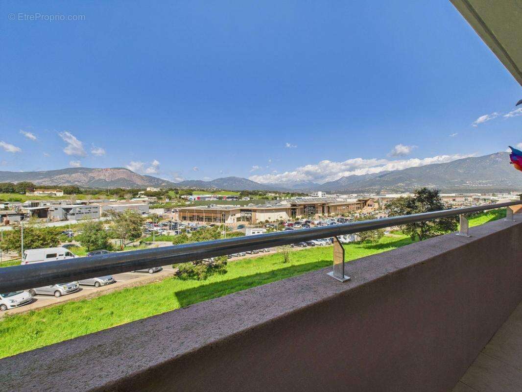 Appartement à SARROLA-CARCOPINO