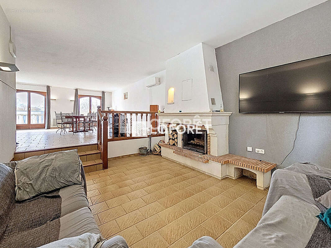 Maison à EVRY-GREGY-SUR-YERRE