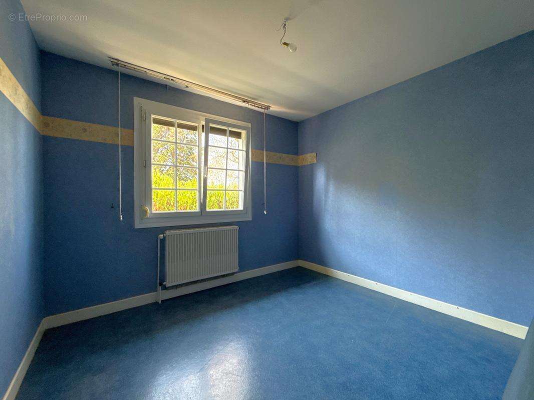 Maison à BRETENIERE de 155,45m² sur sous sol complet, 5 chambres, terrain 719 m² - photo 7